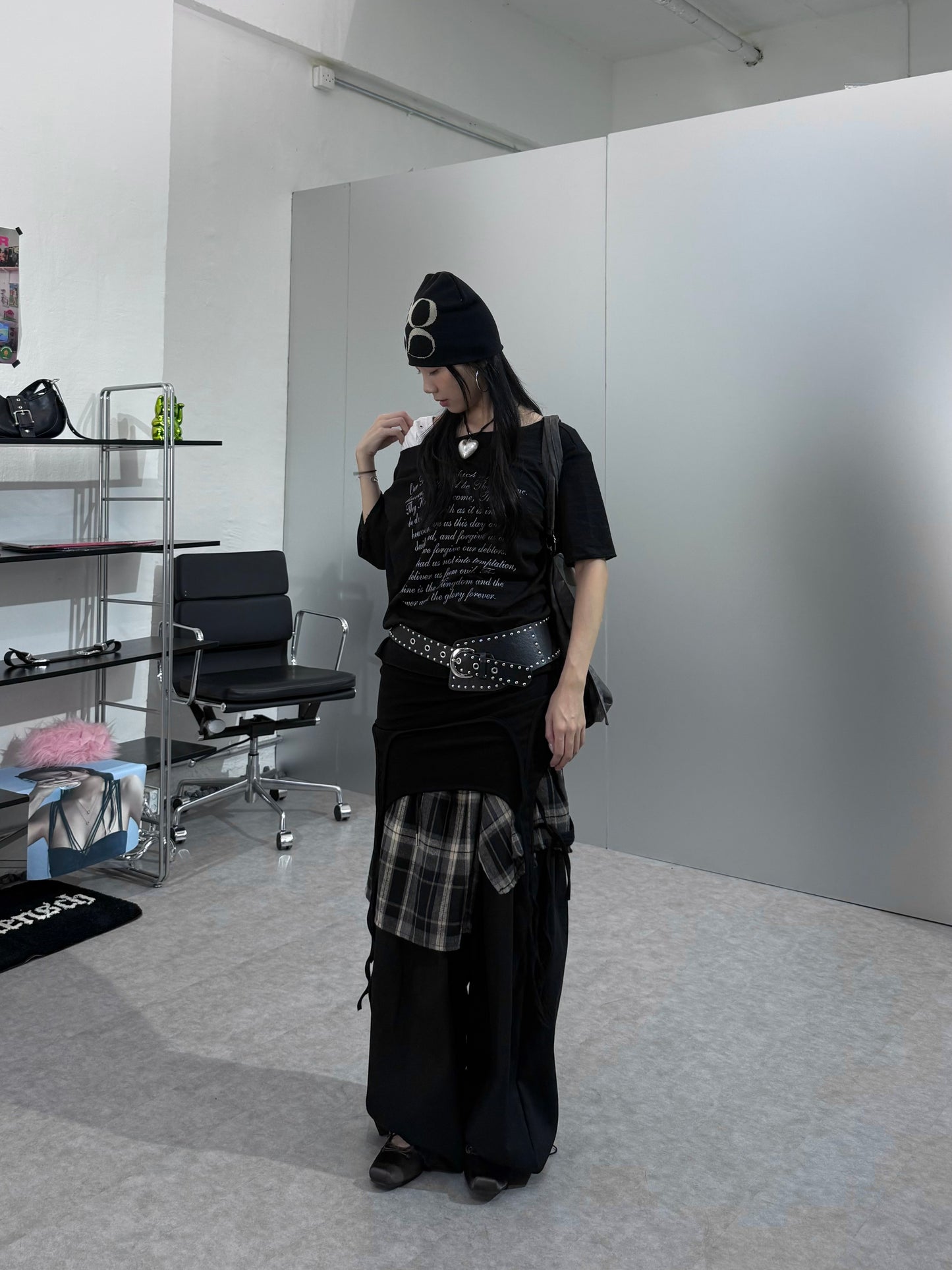 鏤空窩釘跌膊短袖T恤 [2 COLOURS]