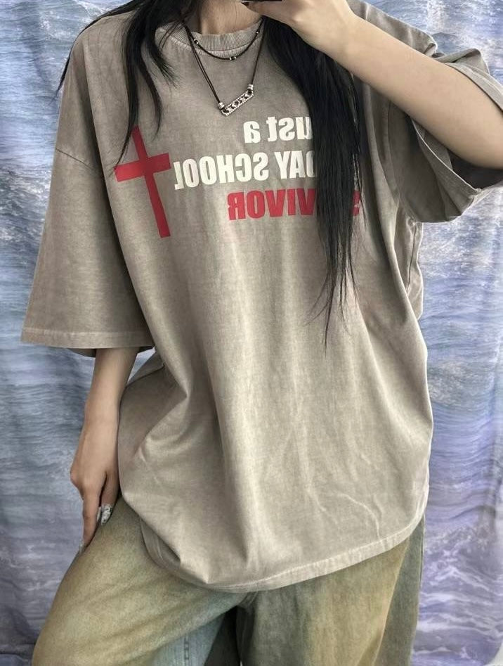 I'm just a SUNDAY SCHOOL SURVIVOR 紅十字洗水短袖TEE［ 3 COLOURS ］