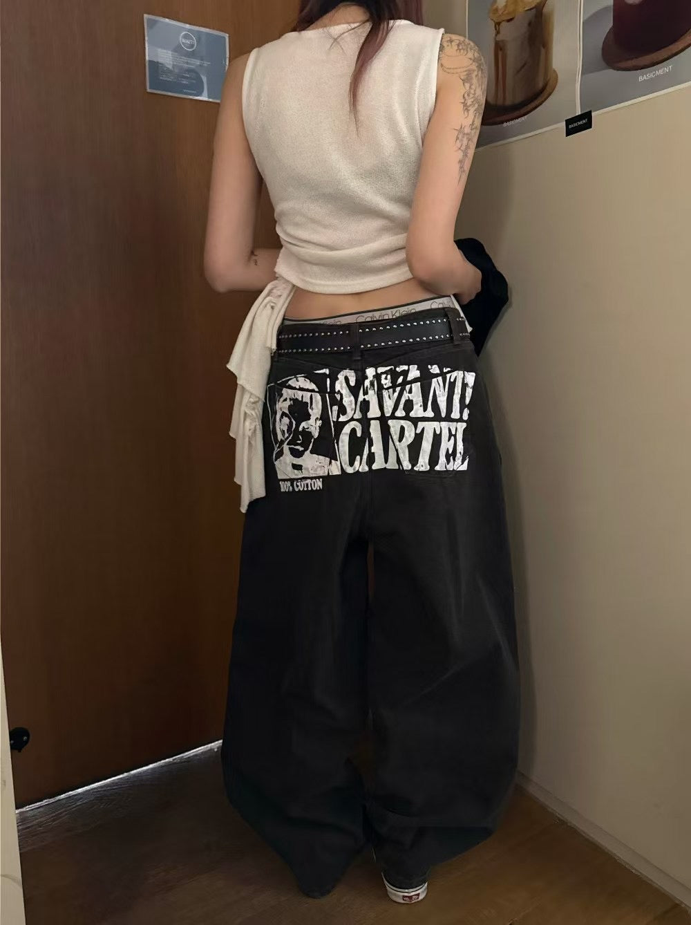 100%COTTON SAVANT CARTEL 背面人像錐形洗水牛仔褲 [ 2 COLOURS / 2 SIZE  ]