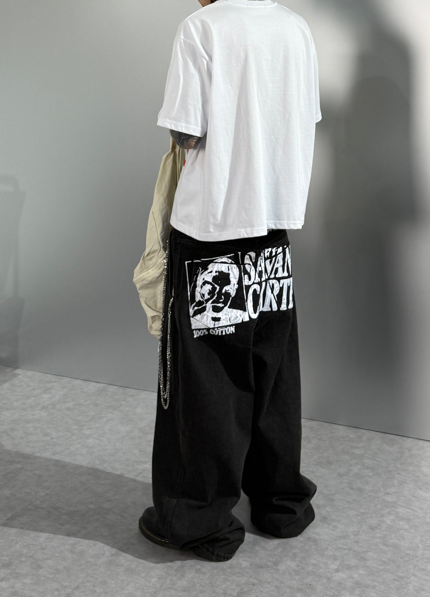 100%COTTON SAVANT CARTEL 背面人像錐形洗水牛仔褲 [ 2 COLOURS / 2 SIZE  ]