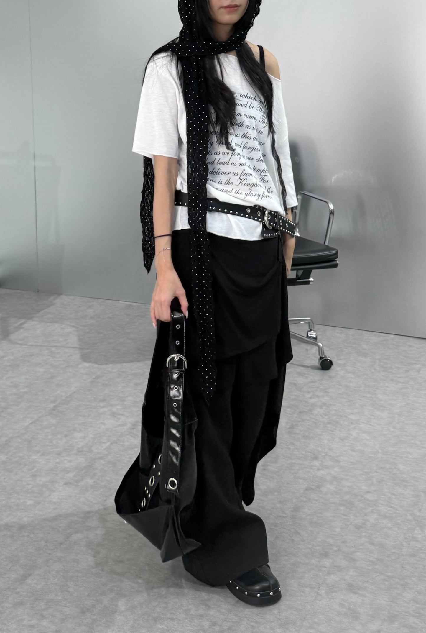 潦草英文oversize 跌膊短袖T恤 [2 COLOURS]