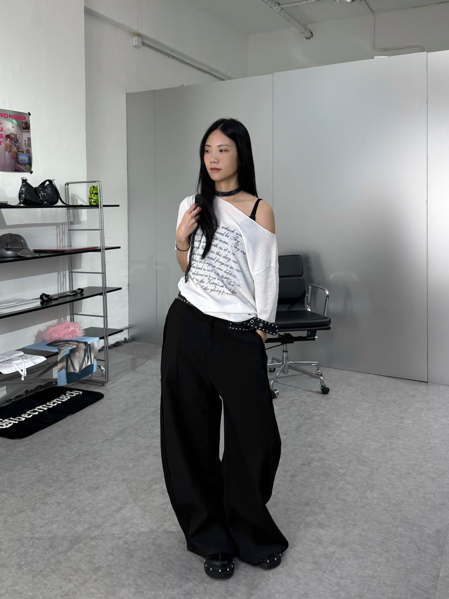 潦草英文oversize 跌膊短袖T恤 [2 COLOURS]