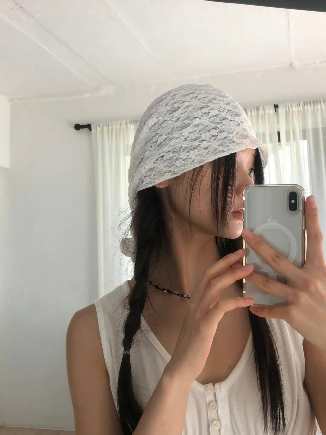 蕾絲花織銀釘連帽頭巾［ 2 COLOURS ］